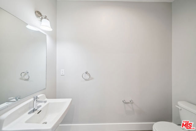 1223 North Hayworth Avenue, 9 photo 10