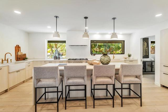 240 Willowbrook Drive, Portola Valley CA: https://media.crmls.org/mediaz/fce910d3-3a9b-4dee-b09c-603242031bc3.jpg