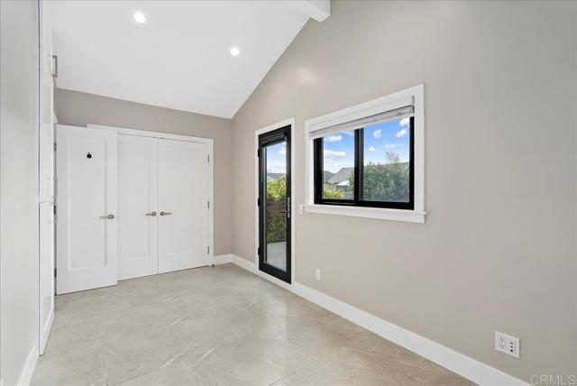 491 Prospect Street, Newport Beach CA: https://media.crmls.org/mediaz/fce9b3dc-6709-4ff0-b3e7-29fc46d0c367.jpg
