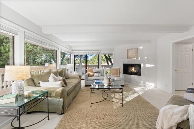 911 Matts Court, Los Altos CA: https://media.crmls.org/mediaz/fcecee51-e046-476e-b572-67d782c28e8e.jpg