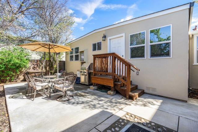 2659 Garfield Street, San Mateo CA: https://media.crmls.org/mediaz/fced5bf8-a1f7-407d-bb81-43f44a30b6fe.jpg