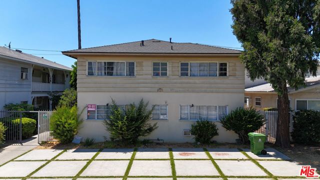 5707 Tilden Avenue, Sherman Oaks CA: https://media.crmls.org/mediaz/fcedba9c-5653-4a0d-8a32-60a121181e8a.jpg