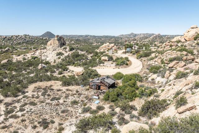 1525 Tea Rose Lane, Jacumba CA: https://media.crmls.org/mediaz/fcee8684-c5cf-4d64-8363-9e507676501c.jpg