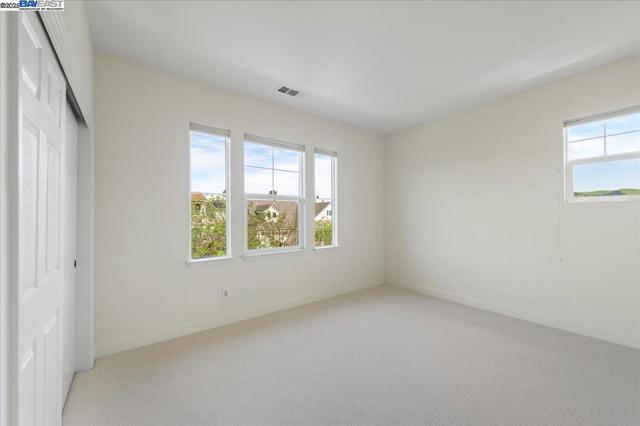 3043 Picholine Dr, Livermore CA: https://media.crmls.org/mediaz/fceea5eb-217b-4ce2-afa6-a0bf6b1b1f7f.jpg