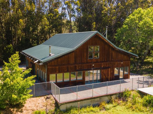 1770 Higgins Canyon Road, Half Moon Bay CA: https://media.crmls.org/mediaz/fceee8ef-b73d-4a6b-bf0e-0f551ecc7c91.jpg