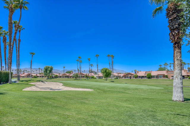 42740 Sand Dune Drive, Palm Desert CA: https://media.crmls.org/mediaz/fcefb047-d0e3-484c-ae5c-ce23164fd59c.jpg