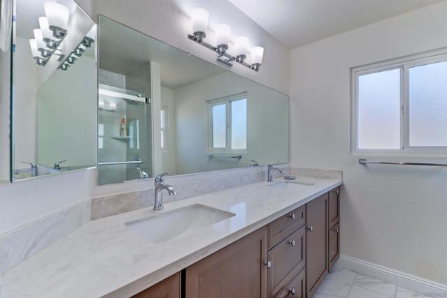 10832 Avenida De Los Lobos, San Diego CA: https://media.crmls.org/mediaz/fcefca88-0463-499a-ab0c-54e34da24074.jpg