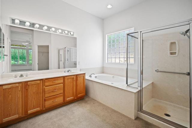 44660 S Heritage Palms Drive, Indio CA: https://media.crmls.org/mediaz/fcf098e3-ab81-4cd3-958a-69f9fd4cb8d7.jpg