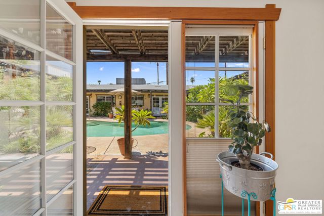 587 S Calle Ajo, Palm Springs CA: https://media.crmls.org/mediaz/fcf1e083-53d4-4d50-a8c0-9b7d9c5e18d6.jpg