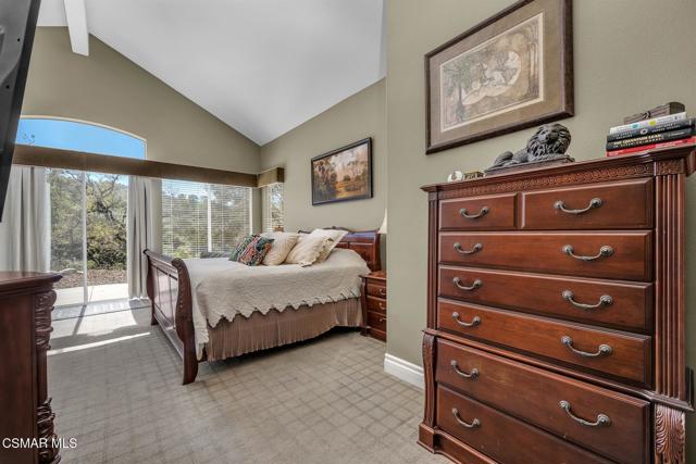 1826 Crystal View Circle, Newbury Park CA: https://media.crmls.org/mediaz/fcf243e3-1201-490b-a0b0-587ae3934b8d.jpg