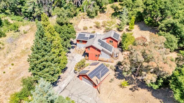 17900 China Grade Road, Boulder Creek CA: https://media.crmls.org/mediaz/fcf2a7fc-b6eb-445b-a545-3918808a15ea.jpg