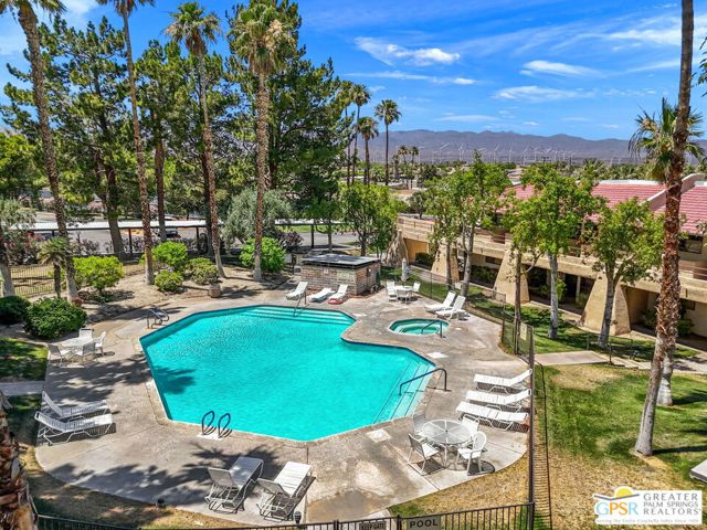 675 Los Felices Circle, Palm Springs, California 92262, 1 Bedroom Bedrooms, ,1 BathroomBathrooms,Condominium,For Sale,Los Felices,24401823