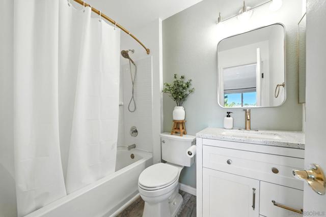 3930 60th Street, San Diego CA: https://media.crmls.org/mediaz/fcf3d456-bc74-4475-8a28-205fc2d0665c.jpg