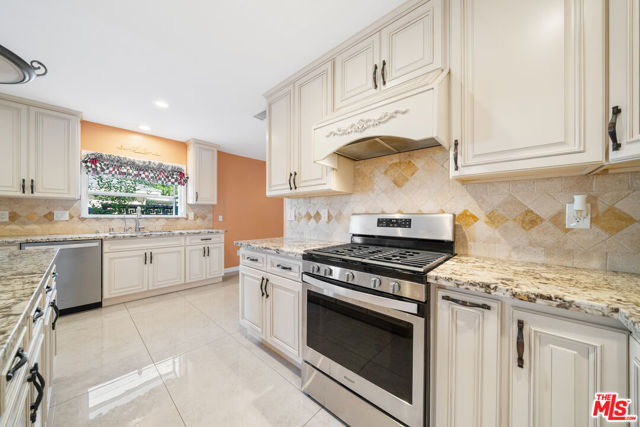 16900 Mayall Street, North Hills CA: https://media.crmls.org/mediaz/fcf4f9c9-f0be-40d5-834d-06bab6a197f0.jpg