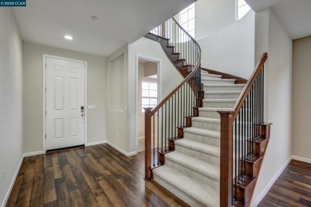 1808 Palacio Dr, Pittsburg CA: https://media.crmls.org/mediaz/fcf50d8c-cd74-4ae8-99dd-7267f2fff700.jpg