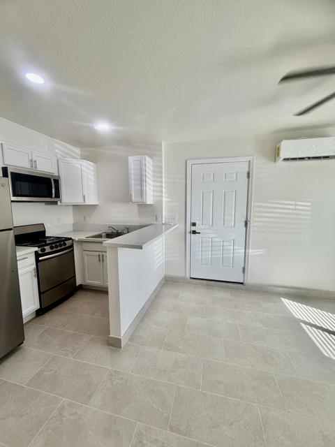 Image 1 of 8 For 52443 Tripoli Way B