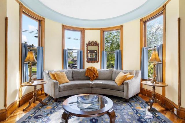 223 N Oregon Street, Yreka CA: https://media.crmls.org/mediaz/fcf60346-7cb4-4537-a82f-b648c20c9e3f.jpg