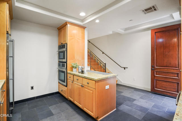 Detail Gallery Image 7 of 64 For 985 N Michillinda Ave #209,  Pasadena,  CA 91107 - 2 Beds | 2/1 Baths