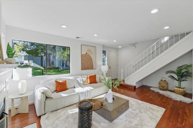 34791 Dorado, Fremont CA: https://media.crmls.org/mediaz/fcf7cafa-576c-4b47-b587-b7f32e07e975.jpg