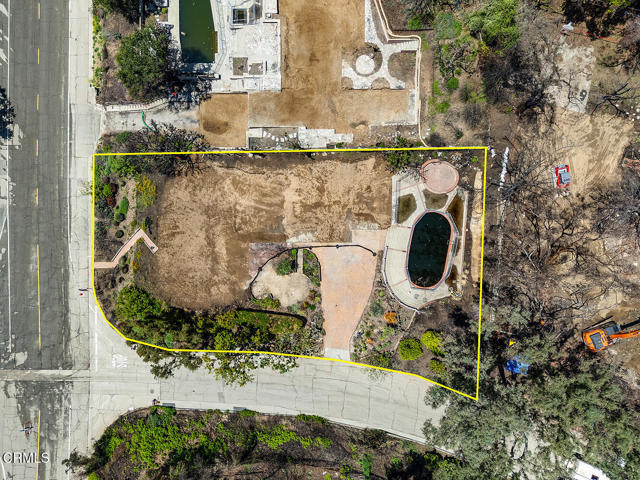 1695 E Loma Alta Drive, Altadena CA: https://media.crmls.org/mediaz/fcf805dd-8605-426d-8d7f-47d7f821d187.jpg