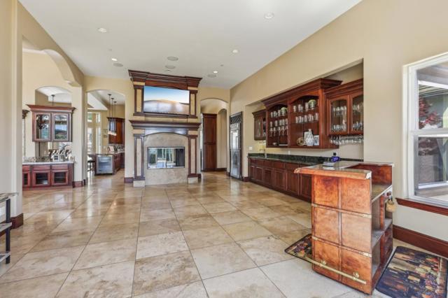 2995 Day Road, Gilroy CA: https://media.crmls.org/mediaz/fcf95ec8-ff17-4af4-9355-08e02d1f7693.jpg