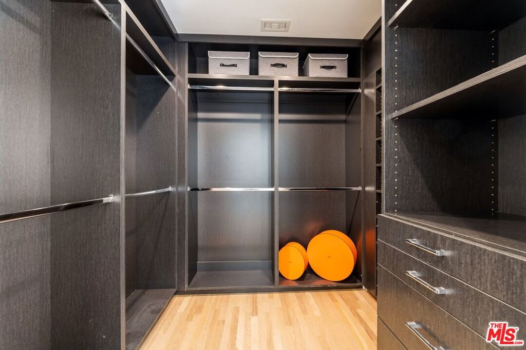 MLS #26859919 image #20