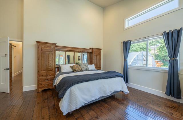 9247 Holly Hill Drive, Salinas CA: https://media.crmls.org/mediaz/fcfaa09d-5d8e-4439-8780-765e63e48005.jpg