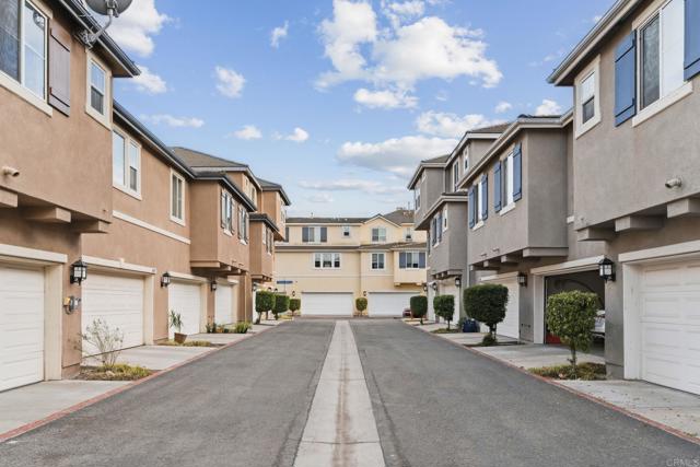 Detail Gallery Image 20 of 31 For 1603 Yellow Pine Pl, Chula Vista,  CA 91915 - 3 Beds | 3/1 Baths