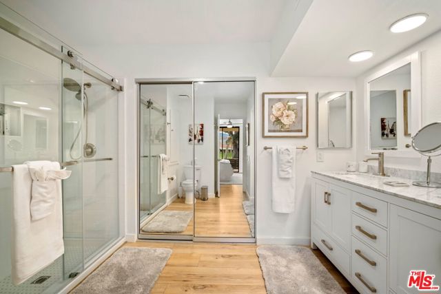 60 La Ronda Drive, Rancho Mirage CA: https://media.crmls.org/mediaz/fcfc673a-d185-48ef-a124-6533af76805b.jpg