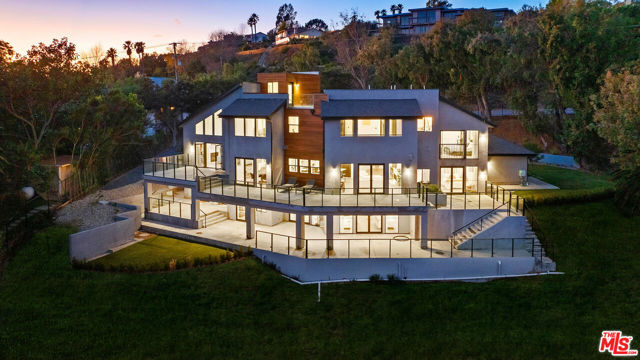 4756 Latigo Canyon Road, Malibu CA: https://media.crmls.org/mediaz/fcfcc36d-c4f7-4274-90ae-aa61fdc1ab05.jpg