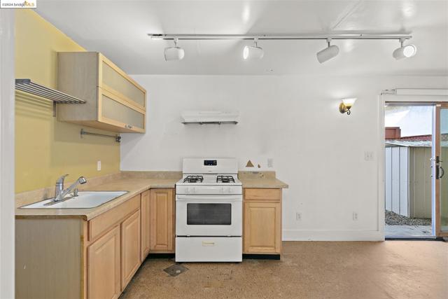 Image 32 of 46 For 2703 Mathews St