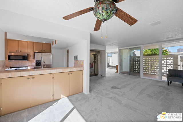 1859 Sandcliff Road, Palm Springs CA: https://media.crmls.org/mediaz/fcff215f-6b17-4a85-8981-e547b11d505d.jpg