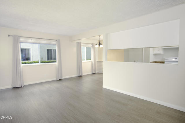 Detail Gallery Image 4 of 12 For 653 Halyard St, Port Hueneme,  CA 93041 - 2 Beds | 1 Baths