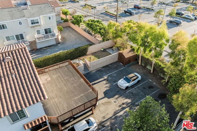 21925 Belshire Avenue, Hawaiian Gardens CA: https://media.crmls.org/mediaz/fd0016f1-6e86-41ff-909a-a8bb9770bb98.jpg
