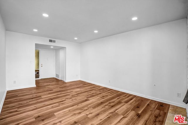 3670 Greenfield Avenue, Los Angeles CA: https://media.crmls.org/mediaz/fd00c1d5-c4e1-4eff-9943-5793ef764e80.jpg