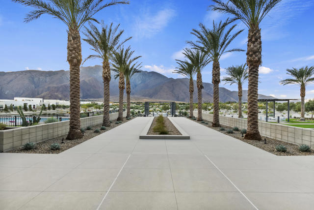885 Fountain Drive, Palm Springs CA: https://media.crmls.org/mediaz/fd01d9b2-1fc0-4f8d-af4c-27f74c702ce4.jpg