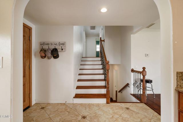 872 Via Arroyo, Ventura CA: https://media.crmls.org/mediaz/fd031f57-f5e1-4f88-ac2f-08c6eb594384.jpg
