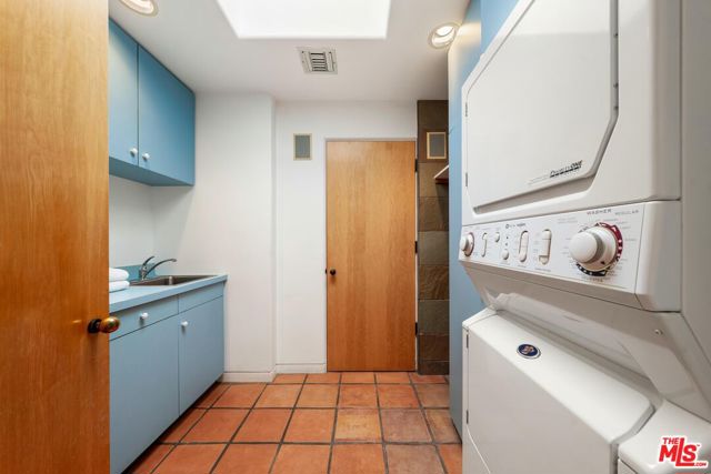 Drew Fenton | 1058 Vista Grande Drive Pacific Palisades CA | MLS: 7137758