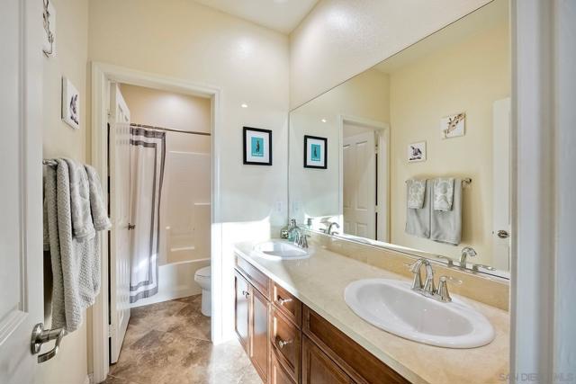 7000 Mariposa, Santee CA: https://media.crmls.org/mediaz/fd03952e-b129-49a6-9132-027063dffb28.jpg