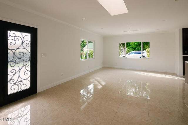 Detail Gallery Image 6 of 72 For 2506 Weston Pl, Glendale,  CA 91208 - 3 Beds | 2 Baths