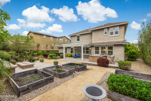 6923 Ridgemark Court, Moorpark CA: https://media.crmls.org/mediaz/fd045dc0-57ab-47d3-81d7-59c5889d72a2.jpg