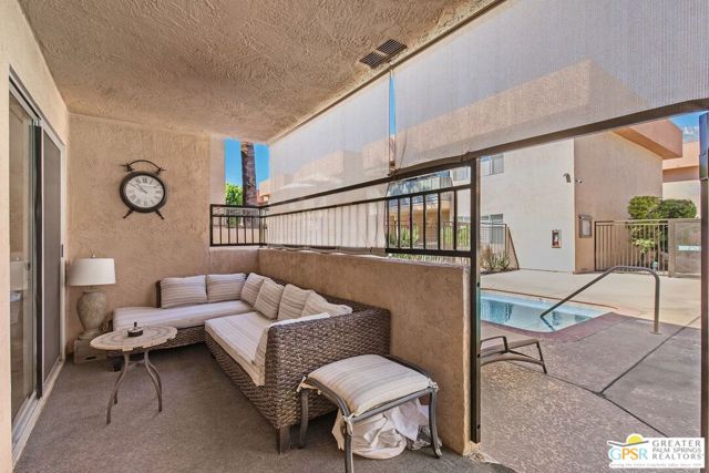 400 N Sunrise Way, Palm Springs CA: https://media.crmls.org/mediaz/fd048369-09dd-4262-b411-89dada8eb5bb.jpg