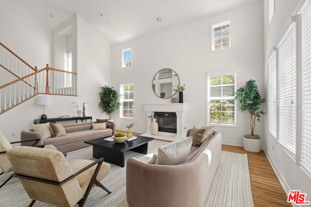 1772 Tamarack Street photo 7