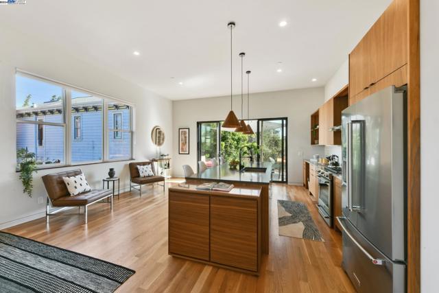 Image 15 of 51 For 730 Henry Street