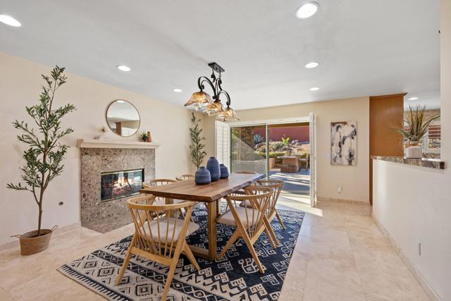 39165 Regency Way, Palm Desert CA: https://media.crmls.org/mediaz/fd05eb6f-50c2-4b38-b045-0bc3c558d4b8.jpg