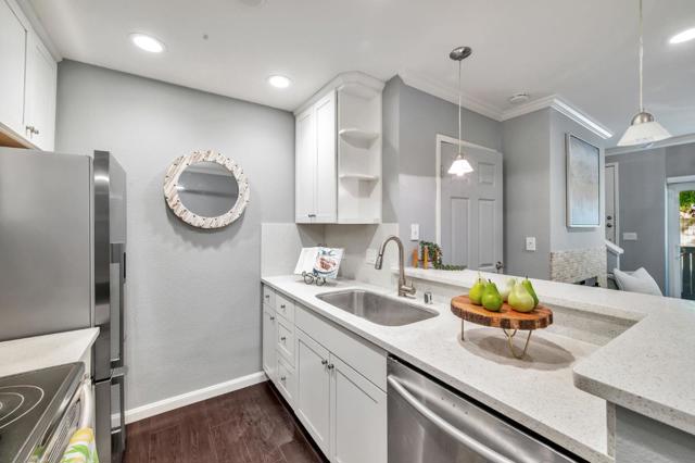 355 Half Moon Lane, Daly City CA: https://media.crmls.org/mediaz/fd064bf3-4dfd-4614-9325-915c468c973b.jpg