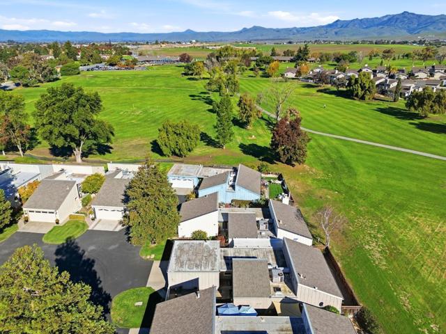 304 Ridgemark Drive, Hollister CA: https://media.crmls.org/mediaz/fd0673b3-b174-4d97-8224-3f778e9bea25.jpg