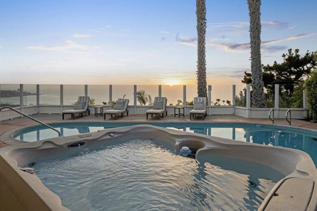 8390 Prestwick Dr, La Jolla CA: https://media.crmls.org/mediaz/fd07dce8-a7c0-473e-bd31-4ba98f8c3dbc.jpg