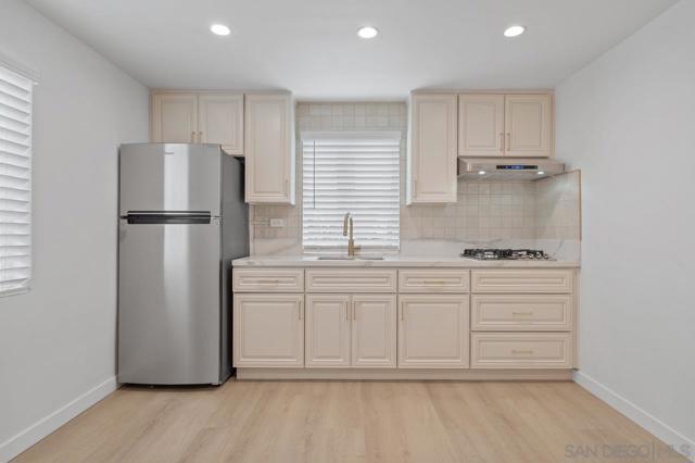 1195 Georgia A-C, Imperial Beach CA: https://media.crmls.org/mediaz/fd07f820-3373-49de-9c0f-e0a106ba594e.jpg