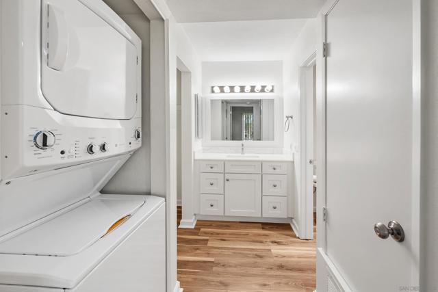 Image 21 of 32 For 669 Diamond Way  133